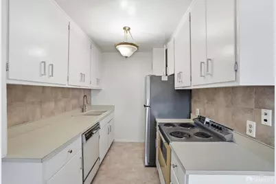 35 Lottie Bennett Lane #4, San Francisco, CA 94115 - Photo 9