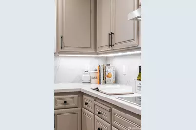 633 Grand View Avenue, San Francisco, CA 94114 - Photo 29