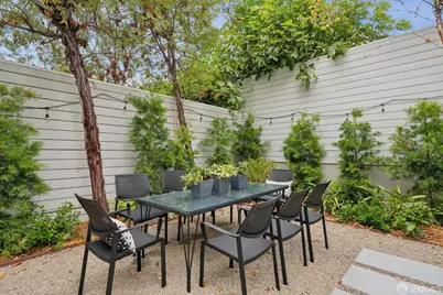 837 South Van Ness Avenue, San Francisco, CA 94110 - Photo 97