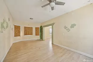1005 E 12th St, Oakland, CA 94606 - Photo 7