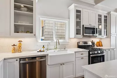 1375 Palou Avenue, San Francisco, CA 94124 - Photo 19