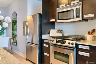 300 Berry St, San Francisco, CA 94158 - Photo 17