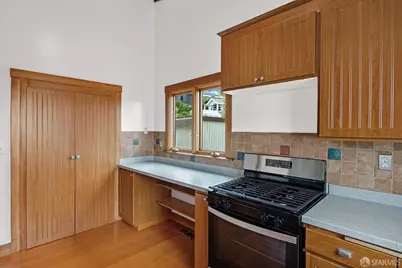 6631 Glen Oaks Way, Oakland, CA 94611 - Photo 9