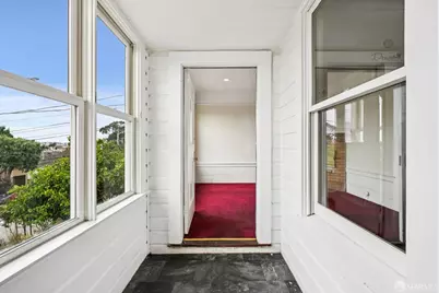 1362 Palou Avenue, San Francisco, CA 94124 - Photo 9