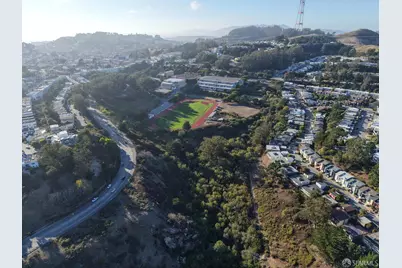253 Gold Mine Drive, San Francisco, CA 94131 - Photo 25