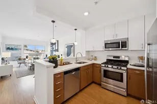 555 Bartlett St, San Francisco, CA 94110 - Photo 15