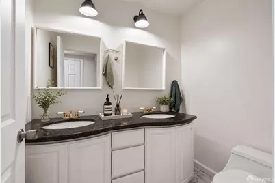 477 Burnett Avenue, San Francisco, CA 94131 - Photo 27