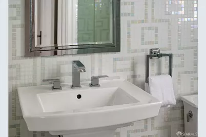 2186 Vallejo Street #1, San Francisco, CA 94123 - Photo 31