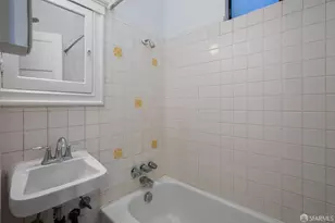 1359 Valencia St, San Francisco, CA 94110 - Photo 11