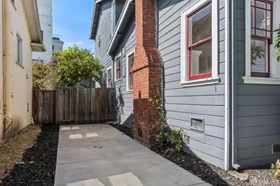 2434 Byron Street, Berkeley, CA 94702 - Photo 29
