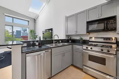 260 Clara Street #8, San Francisco, CA 94107 - Photo 17