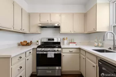 255 Staples Avenue, San Francisco, CA 94112 - Photo 21