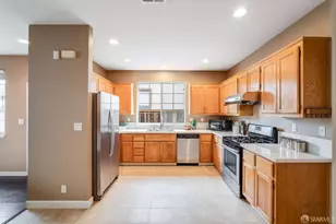 15490 Goldeneye Ct, San Leandro, CA 94579 - Photo 7