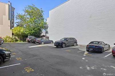 3380 20th Street #402, San Francisco, CA 94110 - Photo 19