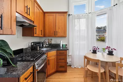 250 Douglass Street, San Francisco, CA 94114 - Photo 47