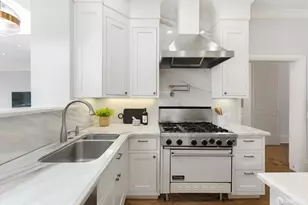 1914 Greenwich St, San Francisco, CA 94123 - Photo 17