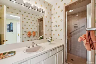 1176 Greenwich St, San Francisco, CA 94109 - Photo 31