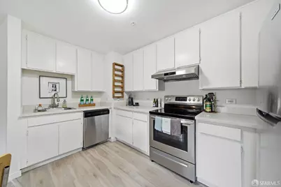 135 Valencia Street #A201, San Francisco, CA 94103 - Photo 7