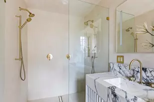 244 Lakeside Dr, Oakland, CA 94612 - Photo 9