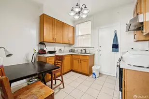 1017 Hyde St, San Francisco, CA 94109 - Photo 17