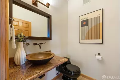 8727 Skyline Boulevard, Oakland, CA 94611 - Photo 23