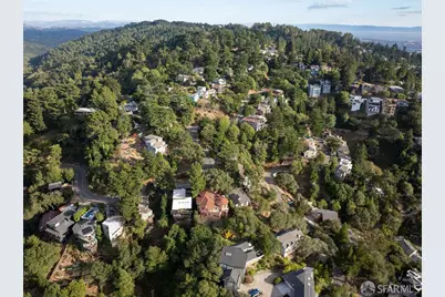8727 Skyline Boulevard, Oakland, CA 94611 - Photo 53