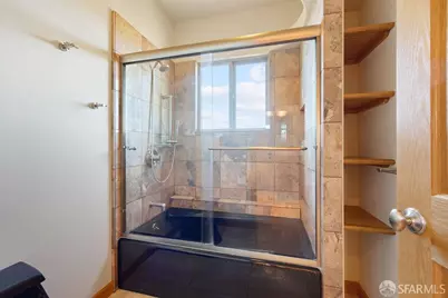 8727 Skyline Boulevard, Oakland, CA 94611 - Photo 37