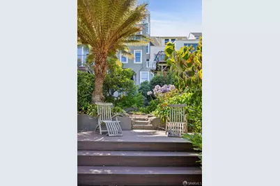 379 Douglass Street, San Francisco, CA 94114 - Photo 27