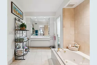 1150 Sacramento Street #102, San Francisco, CA 94108 - Photo 17