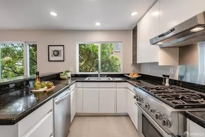 270 Henry Street #101, San Francisco, CA 94114 - Photo 11