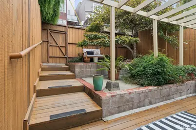 305 Virginia Avenue, San Francisco, CA 94110 - Photo 9