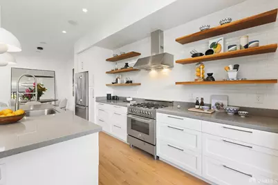 944 Hampshire Street, San Francisco, CA 94110 - Photo 9