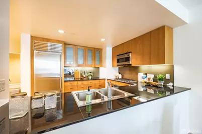 355 1st Street #S1801, San Francisco, CA 94105 - Photo 15