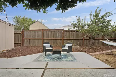 1206 107th Avenue, Oakland, CA 94603 - Photo 25