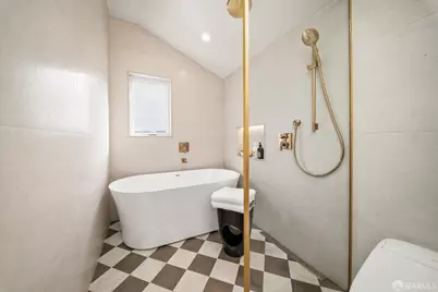 401 Holly Park Circle, San Francisco, CA 94110 - Photo 35