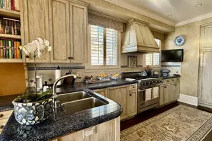 33 Walnut St, San Francisco, CA 94118 - Photo 3