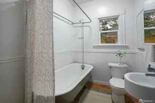587 63rd St, Oakland, CA 94609 - Photo 27