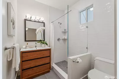 30 Bernard Street, San Francisco, CA 94133 - Photo 9