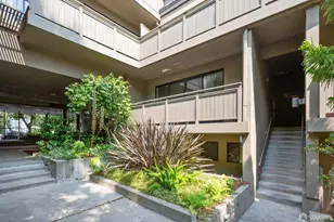 1817 California St, San Francisco, CA 94109 - Photo 21