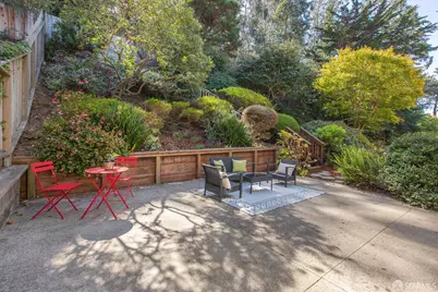 136 Dellbrook Avenue, San Francisco, CA 94131 - Photo 29