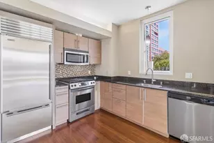 300 Berry St, San Francisco, CA 94158 - Photo 21