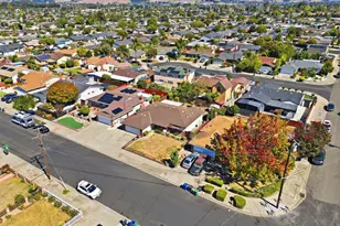28054 Bunting St, Hayward, CA 94545 - Photo 9