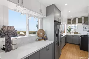 44 Trinity Rd, Brisbane, CA 94005 - Photo 21