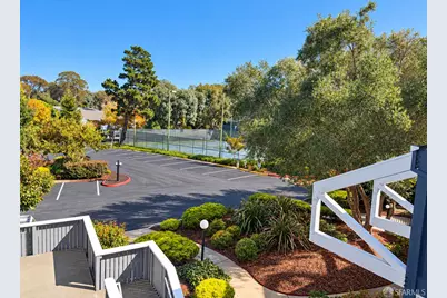 101 Piccadilly Place #F, San Bruno, CA 94066 - Photo 5