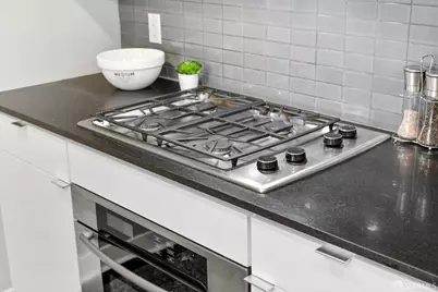 501 Beale Street #18E, San Francisco, CA 94105 - Photo 9