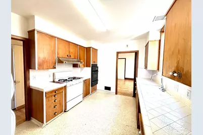 136 Rae Avenue, San Francisco, CA 94112 - Photo 7