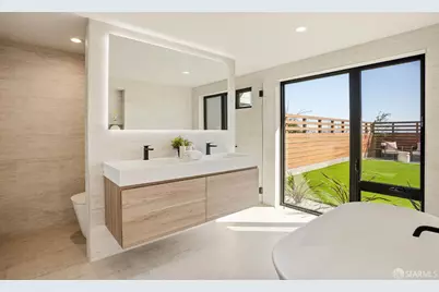 35 Brewster Street, San Francisco, CA 94110 - Photo 21