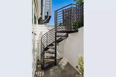 209 Montcalm, San Francisco, CA 94110 - Photo 33
