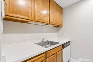 2040 Laguna St, San Francisco, CA 94115 - Photo 23