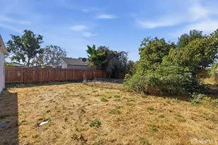 9917 Cherry St, Oakland, CA 94603 - Photo 19